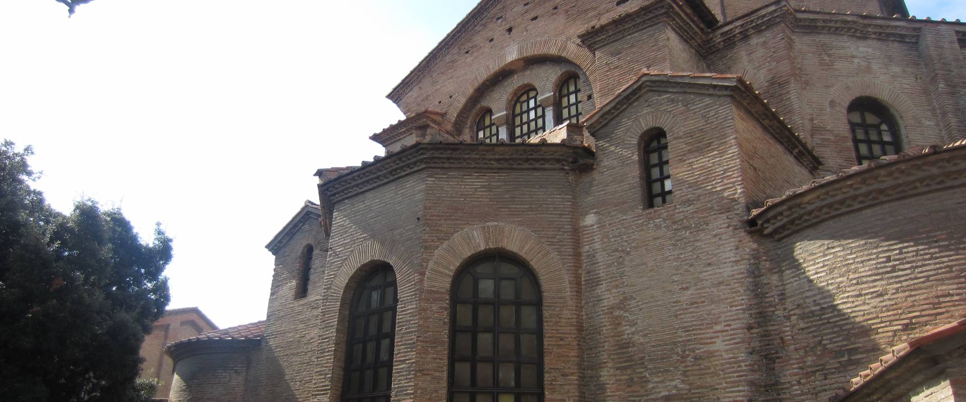 Basilica di San Vitale - dettaglio esterno foto di Ebe94